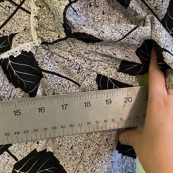 [SOLD] Puffed sleeve maxi dress - Picture 3 of 12